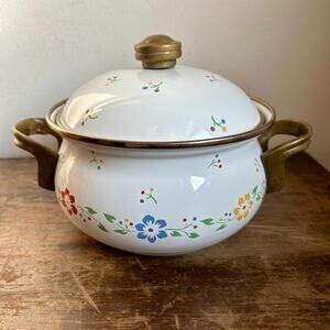Vintage Enamel and Brass Floral 2.5 Quart Lidded Pot | Cottagecore Granny Chic